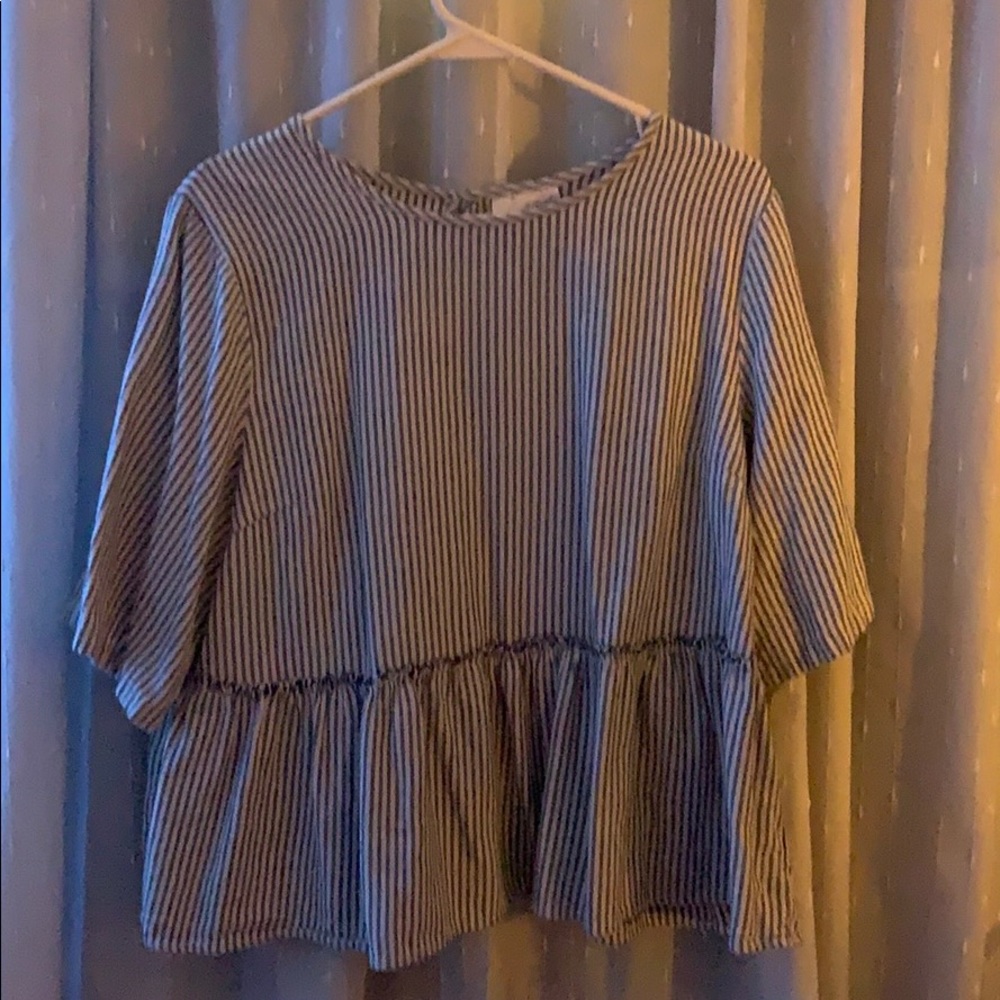Striped loose shirt